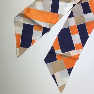 50s style scarf Super stylish